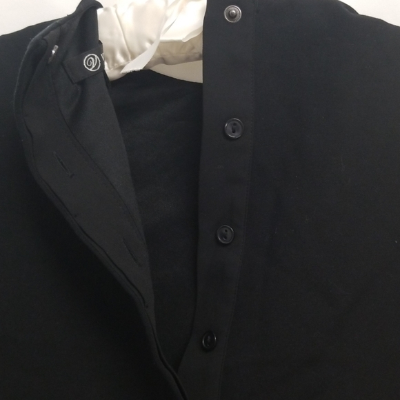 Black Versona invisible button back shirt - Picture 3 of 6